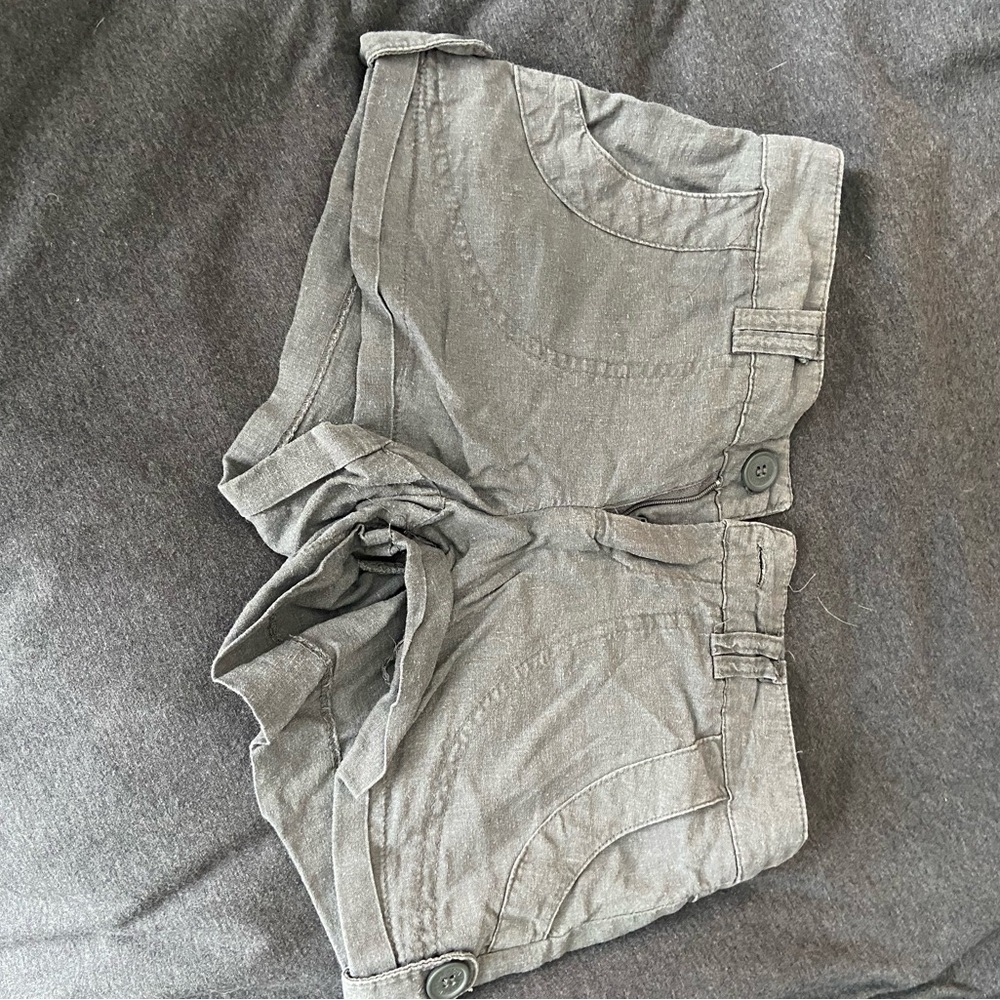 Lemax Gray Women's Shorts with Purple Label